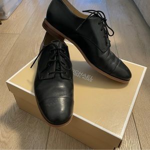 SOLD - Michael by Michael Kors Pierce Lace up shoes